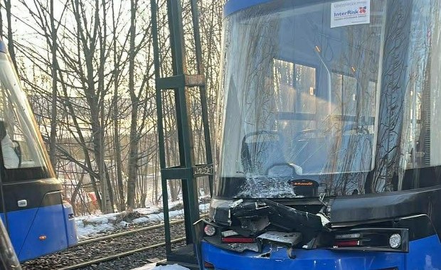 Zderzenie tramwajów w Krakowie. Są poszkodowani