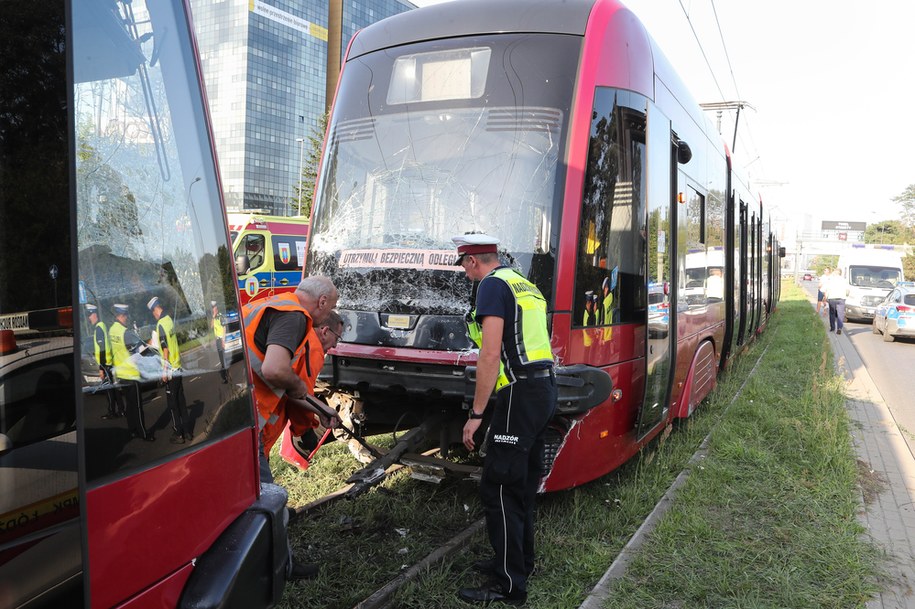 Zderzenie tramwajów w Łodzi /Roman Zawistowski /PAP