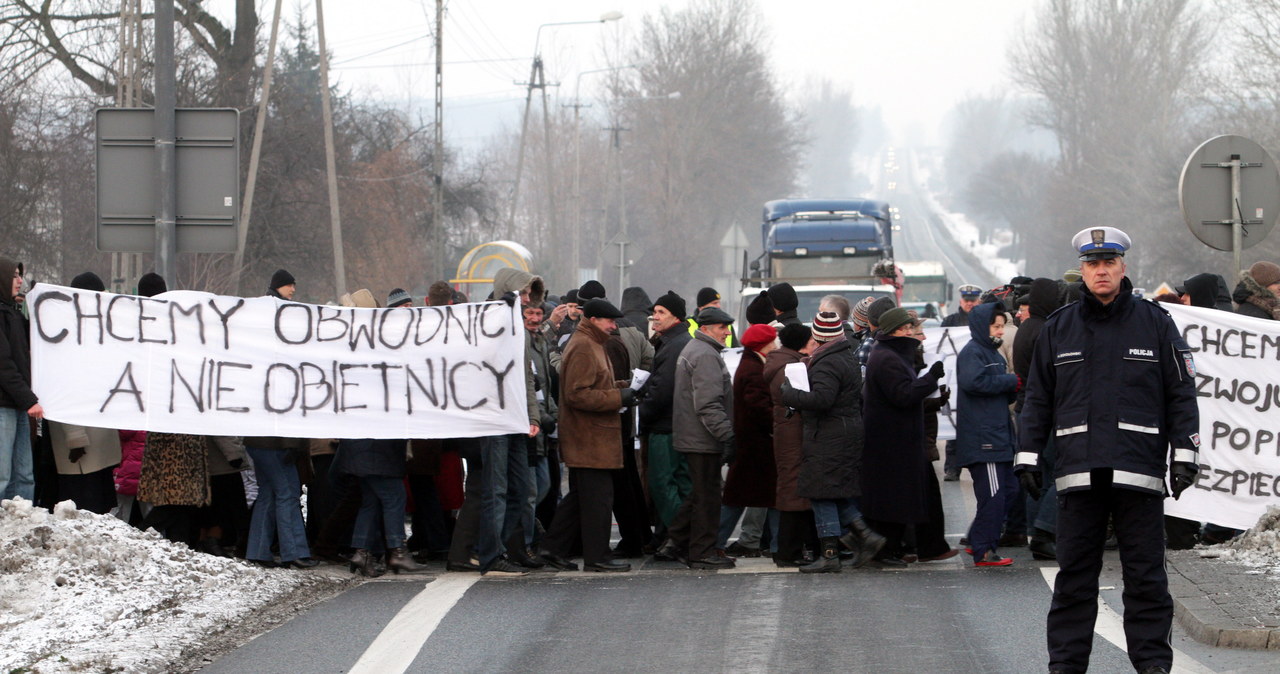 Zdesperowani mieszkańcy Skarżyska-Kamiennej zablokowali krajową „siódemkę”