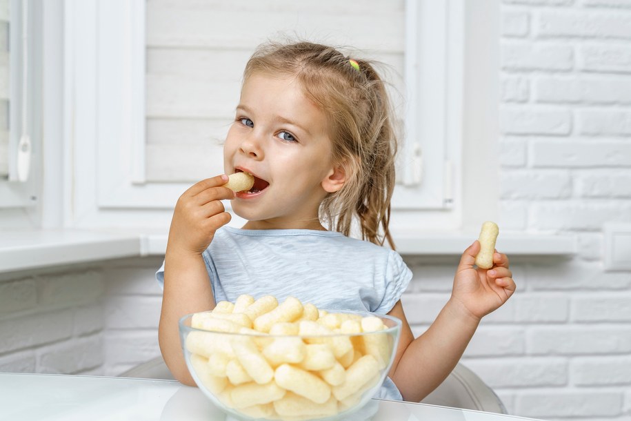 zdj. ilustracyjne/Alarm dla alergików! Popularne chrupki „bezglutenowe” z glutnem! /Shutterstock