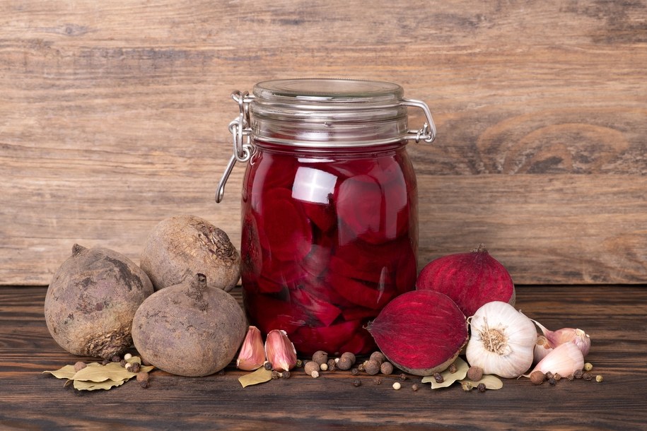 zdj. ilustracyjne/Cudowny eliksir na odporność? Odkryj sekret zakwasu z buraków /Shutterstock