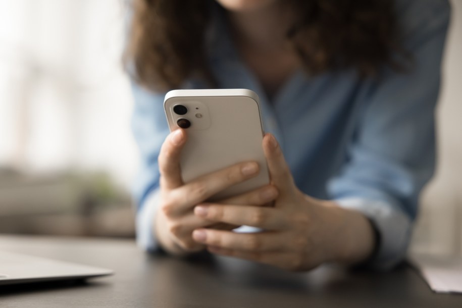 zdj. ilustracyjne/Czy potrafisz być poza zasięgiem? Dzień bez Telefonu /Shutterstock