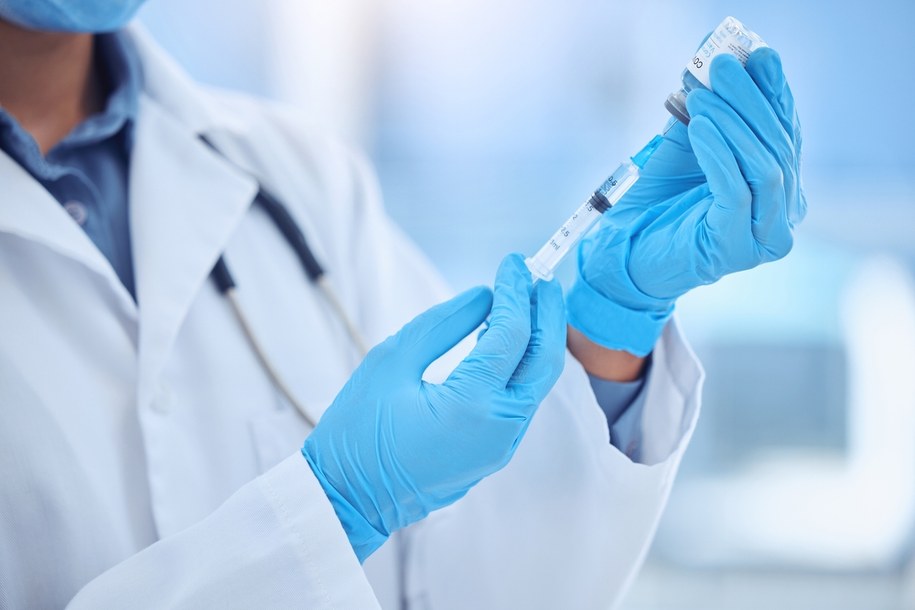 zdj. ilustracyjne / Jakie szczepienia zalecają jesienią lekarze? /Shutterstock