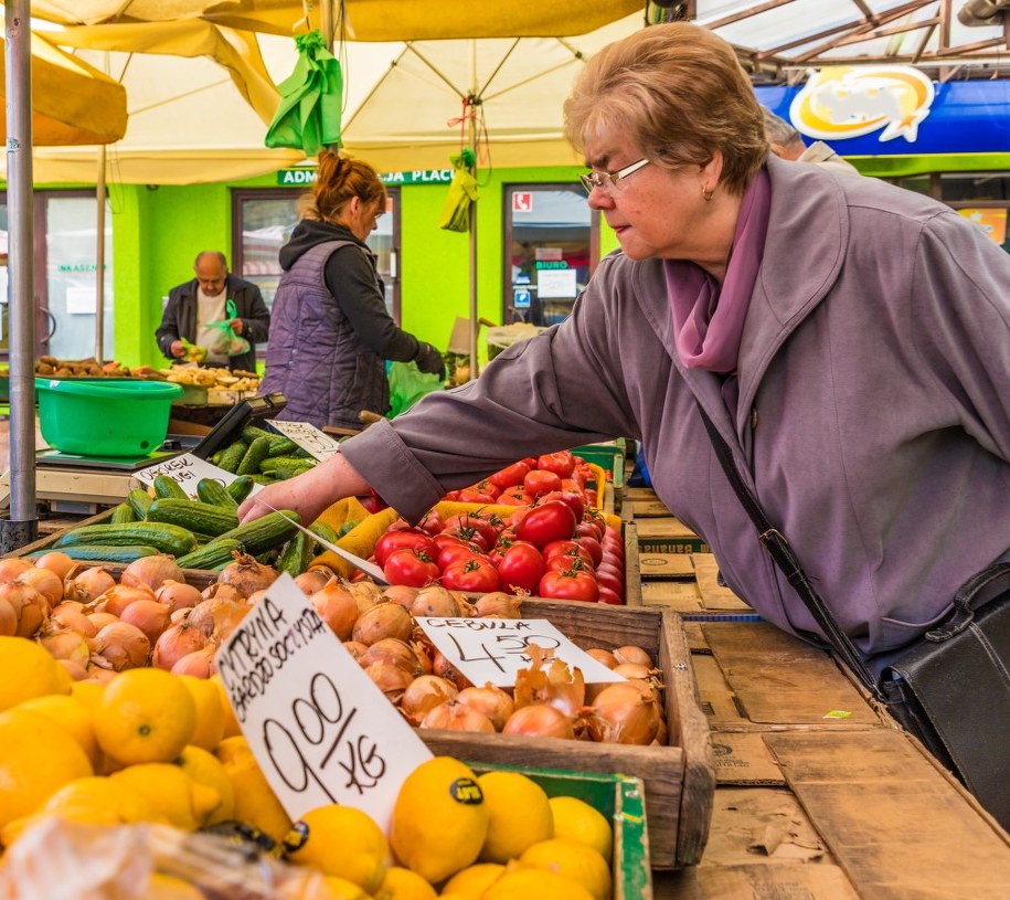 zdj. ilustracyjne / Metale ciężkie i pestycydy w warzywach i owocach z działek miejskich – wyniki badań komentuje ekspertka IOŚ-PIB /Shutterstock