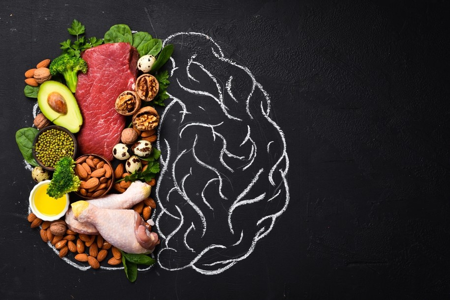 zdj. ilustracyjne/Podjadaj z głową! Tym nakarmisz swój mózg /Shutterstock