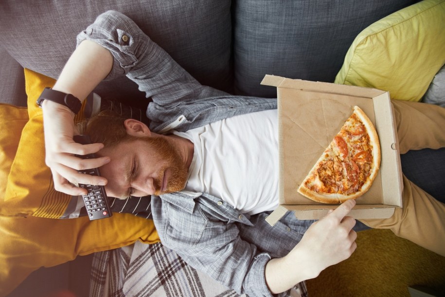 zdj. ilustracyjne / Sezonowy spadek nastroju - na czym polega i jak sobie z nim radzić /Shutterstock