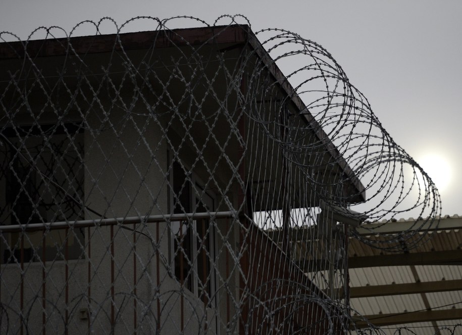 Koniec z zamykaniem za batonik?