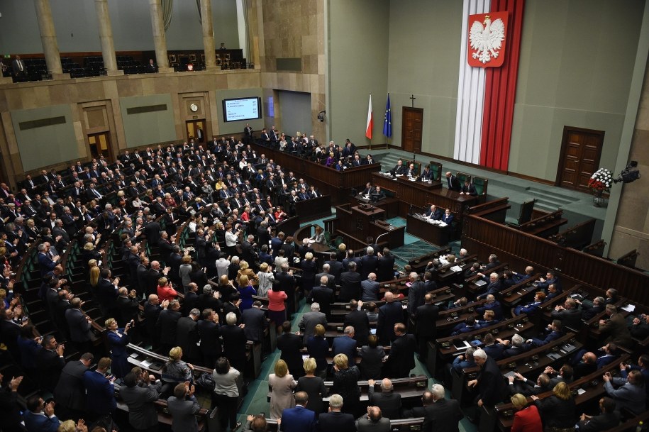 Sondaż TNS Polska: PiS w tyle. PO nadal prowadzi