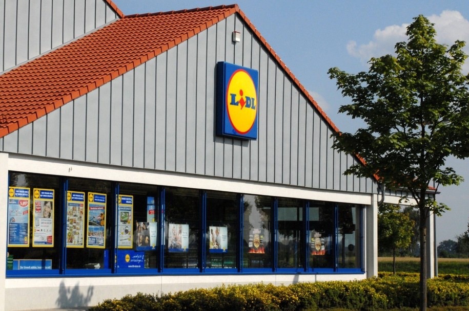 Polacy nie mogą mówić w ojczystym języku. Taki zakaz w szkockim Lidlu