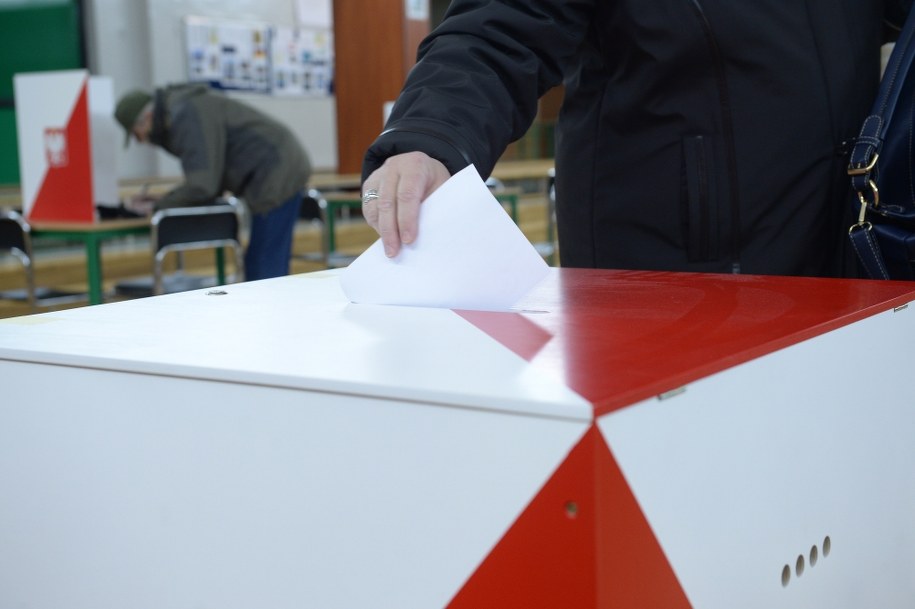 II tura wyborów samorządowych. "Frekwencja - ponad 39 proc."