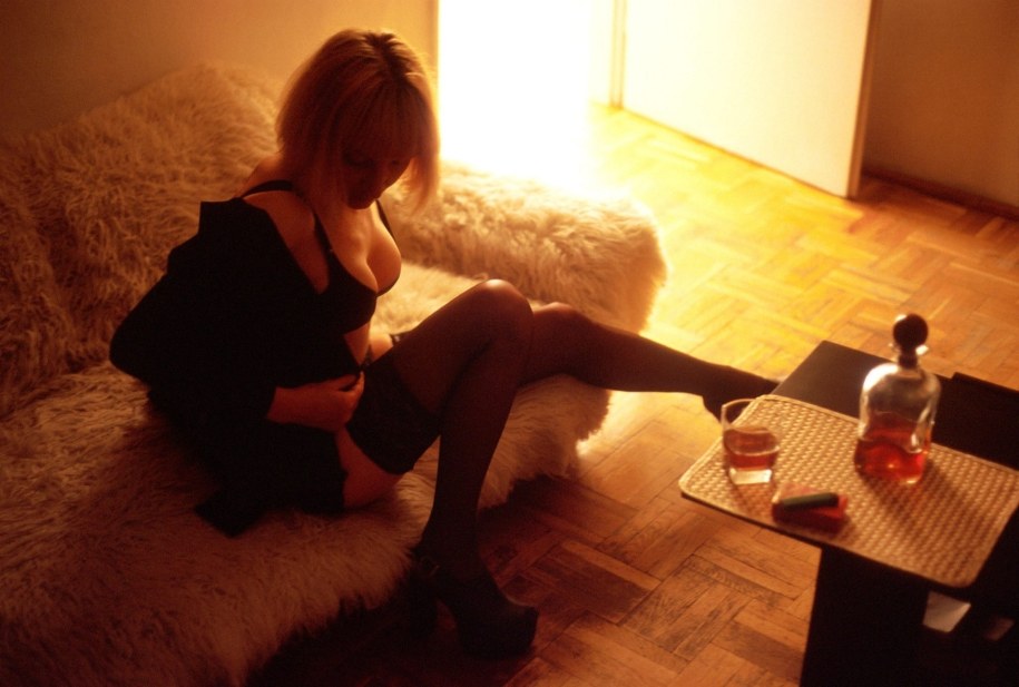 Dom publiczny zamiast... gospodarstwa agroturystycznego. Zatrzymano 8 osób