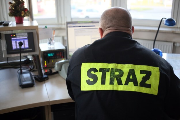 Strażacy uratowali przez telefon 16-miesięczne dziecko [NAGRANIE]