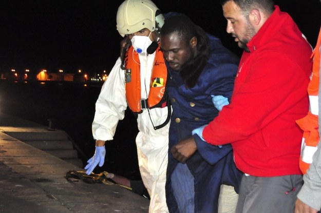 Kilkuset imigrantów poszukiwanych u wybrzeży Libii
