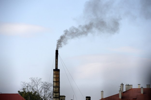 "Puls Biznesu": Ministerstwo Energii ma nowy pomysł na walkę ze smogiem