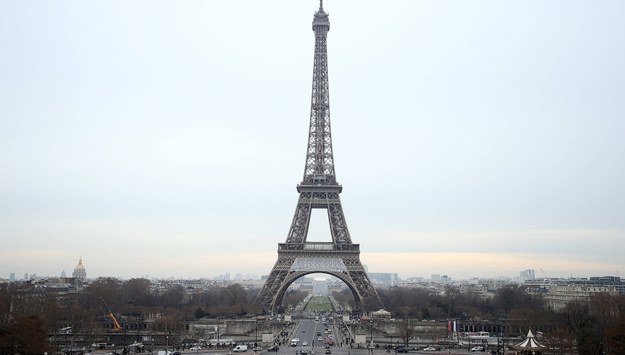 Przez zamachy Paryż stracił 1,5 mln turystów