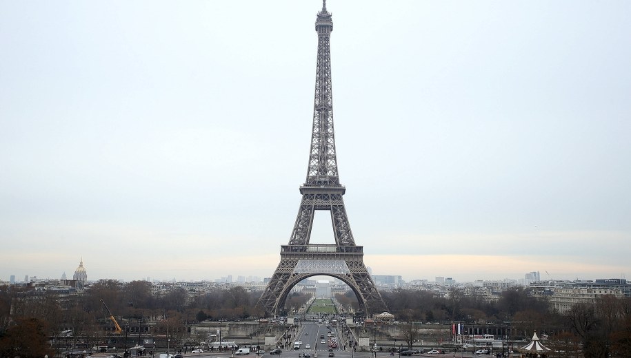 Przez zamachy Paryż stracił 1,5 mln turystów