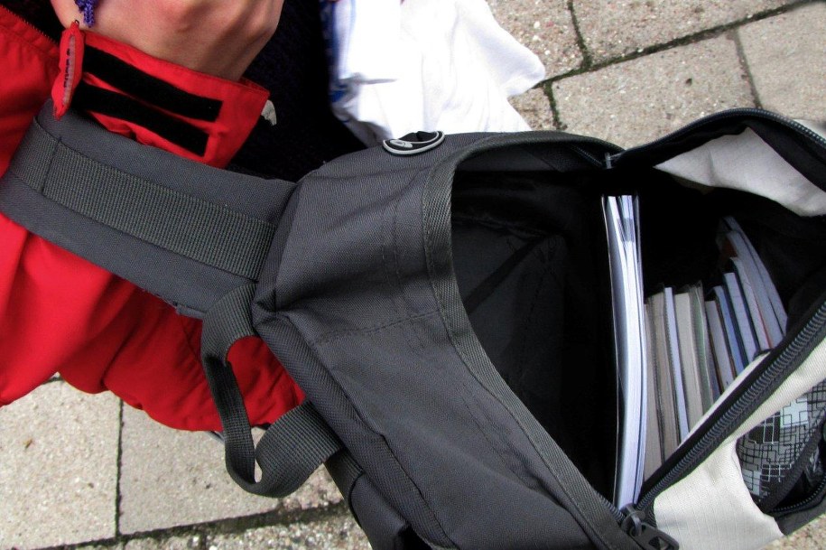 5-latek zawisł na ramiączku od plecaka. "Możliwe, że zaplątał się podczas snu"