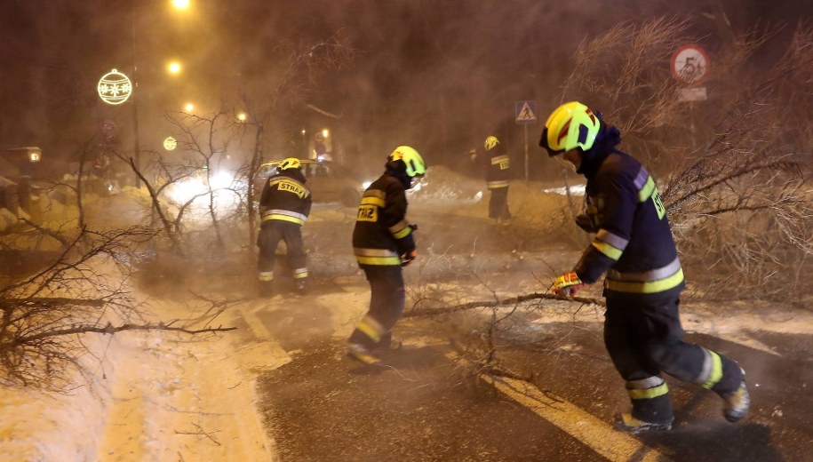 Silne wichury w całej Polsce. Są jeszcze miejsca bez prądu