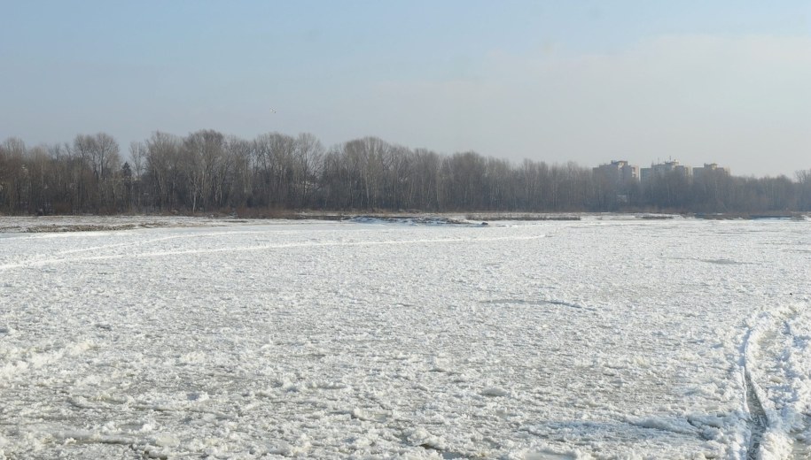 Tragedia w Rudzińcu. Lód załamał się pod nastolatkami