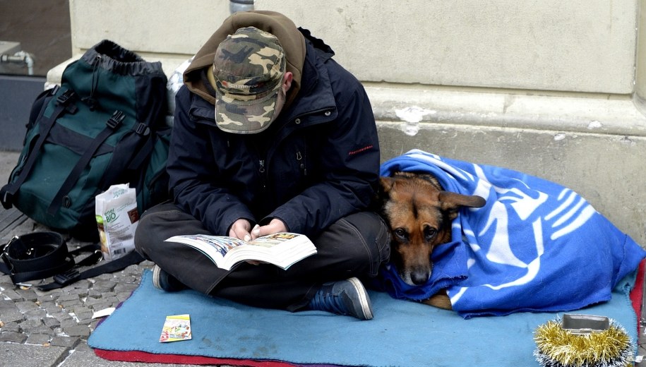 Ubóstwo wśród dzieci w Polsce niższe niż w Niemczech czy Szwecji