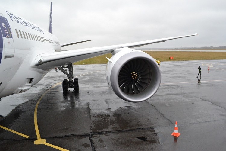 Jutro strajk w PLL LOT. "Weźmie w nim udział co najmniej 60 procent załogi"