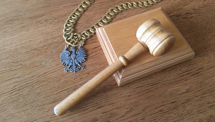 Podłożył konkurentowi bombę na wycieraczce. Dostał wyrok