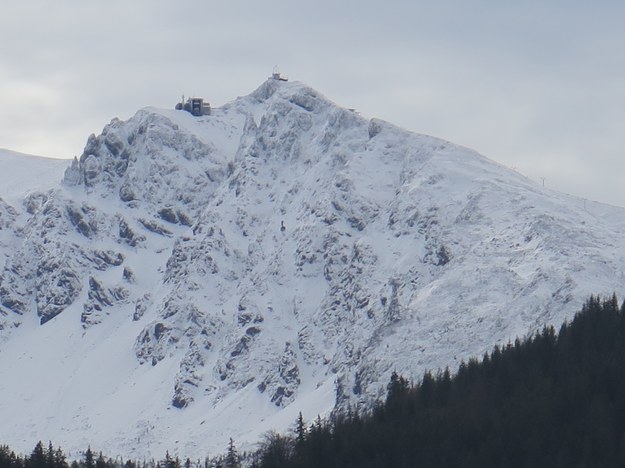Powrót zimy w Tatrach. Na Kasprowym spadł śnieg