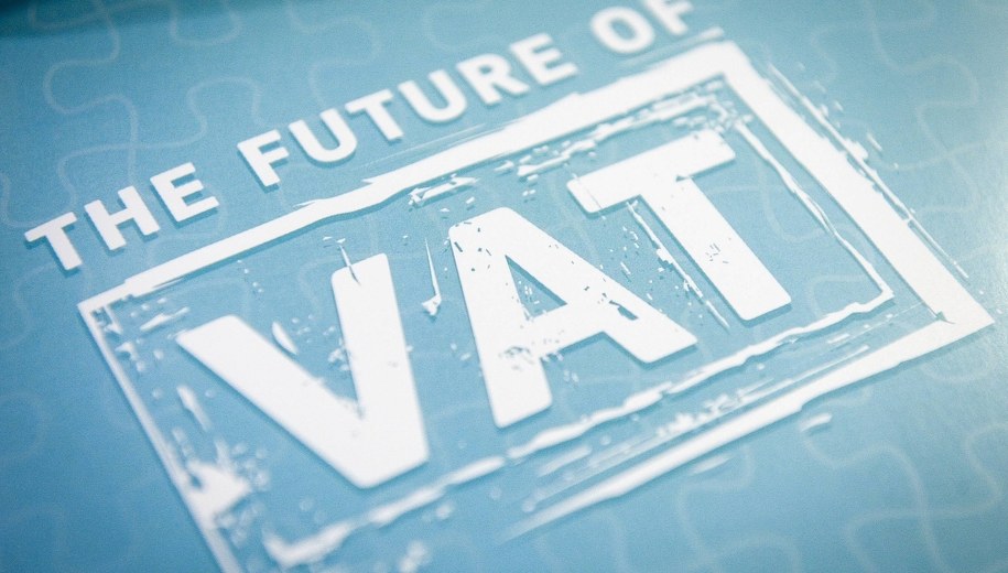 Sejm za utrzymaniem stawek VAT 23 proc. i 8 proc. na kolejny rok