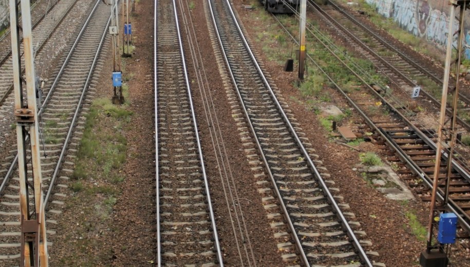 Poważny wypadek w Bożej Woli. Pociąg staranował samochód