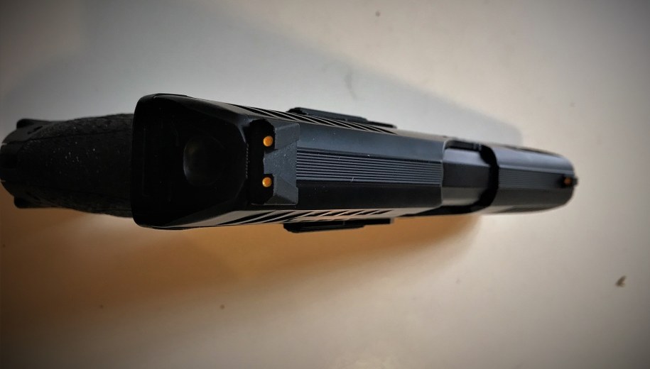 "Tatusiu, nie chcemy umierać". 39-latek strzelał do żony na oczach dzieci