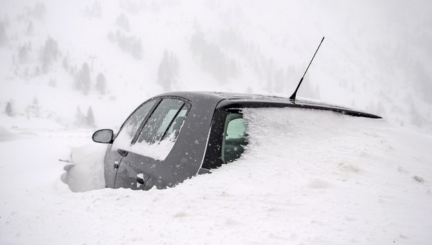 Opady śniegu sparaliżowały transport w Niemczech i Austrii