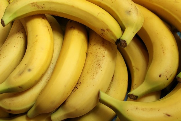 Warszawa: Groźny pająk w bananach w supermarkecie