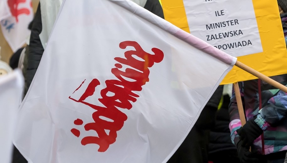 Nauczyciele z "Solidarności" w Poznaniu wezwani na dywanik