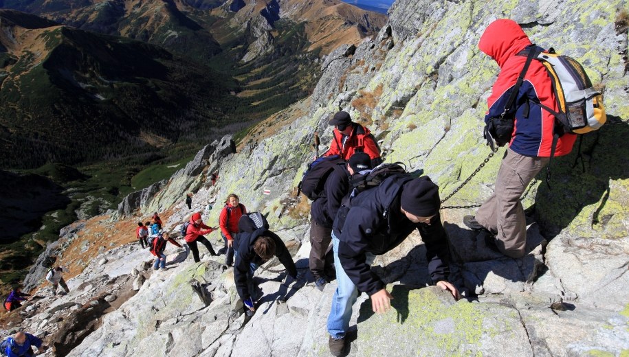 Nocna akcja ratunkowa w Tatrach. Wspinacze utknęli na Świnicy