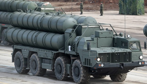 Turcja odrzuca "groźbę sankcji" USA ws. zakupu rosyjskiego systemu S-400