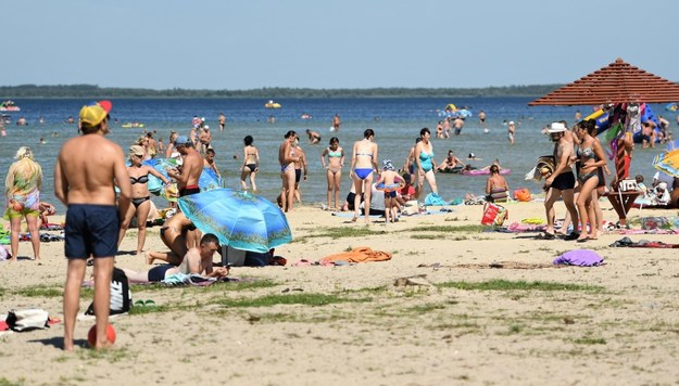 IMGW: W niedzielę bez zagrożeń, od poniedziałku wracają burze i upały