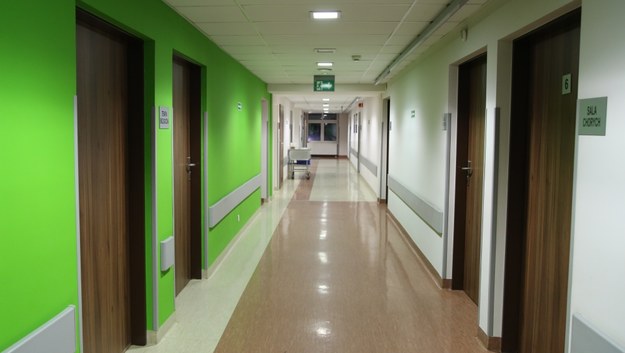 Trzy osoby zatruły się nieznaną substancją w szpitalu w Dąbrowie Górniczej