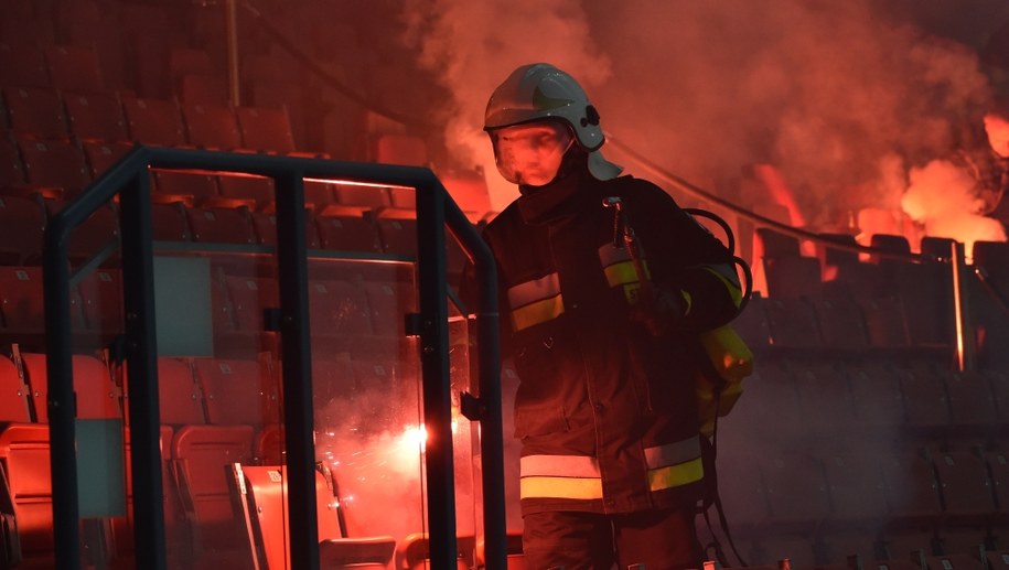 Puchar Polski: Zadymy na meczu Widzewa ze Śląskiem Wrocław. 27 osób zatrzymanych