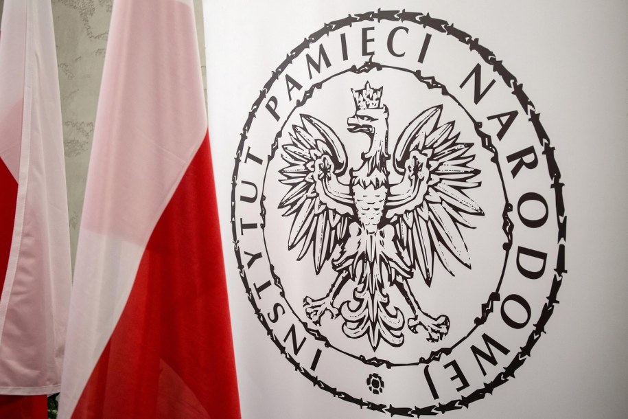 Pion śledczy IPN ściga Stefana Michnika. Przedstawił mu nowe zarzuty