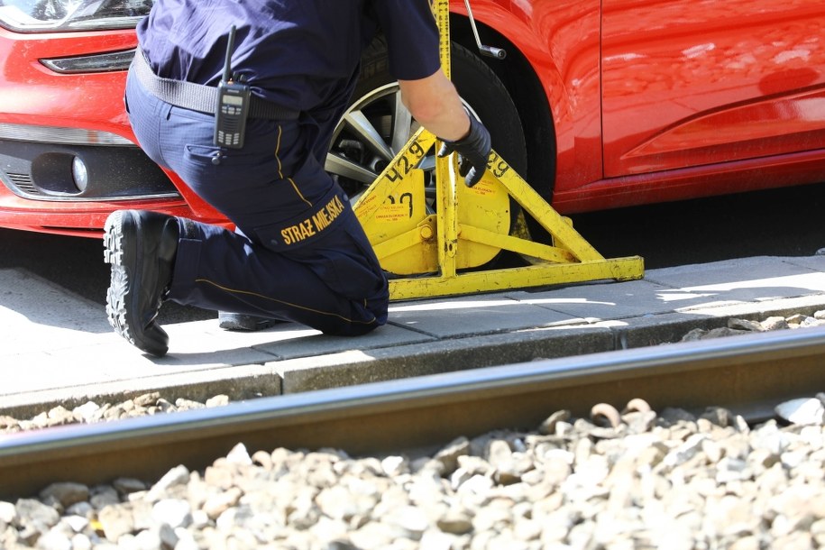 Poważny konflikt w kaliskiej straży miejskiej. W tle mobbing i zaległości w wypłatach