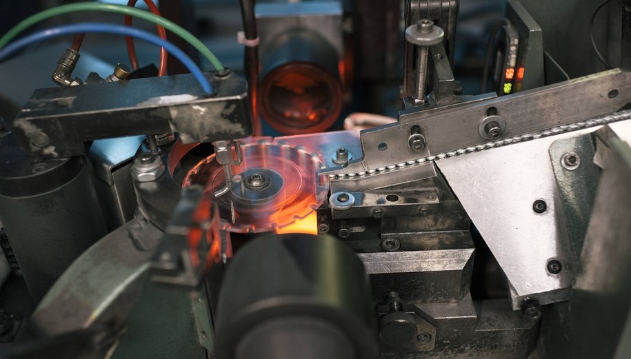 Polskie firmy zaczynają odczuwać skutki opóźnionych dostaw z Chin