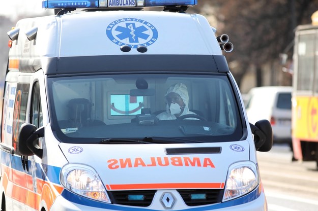 Zmarły kolejne 2 osoby zarażone koronawirusem. Już 22 ofiary śmiertelne w Polsce