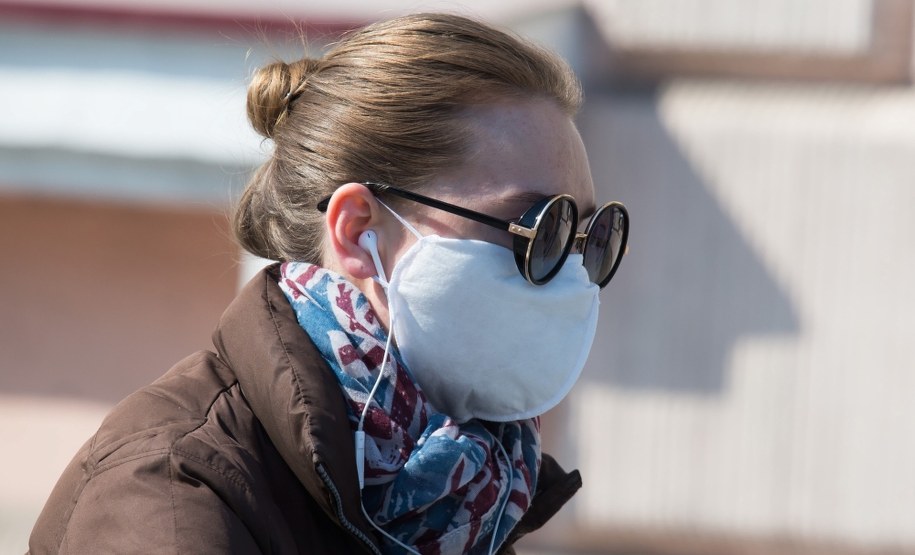 Szumowski: Nie rekomendujemy noszenia masek przez zwykłych obywateli