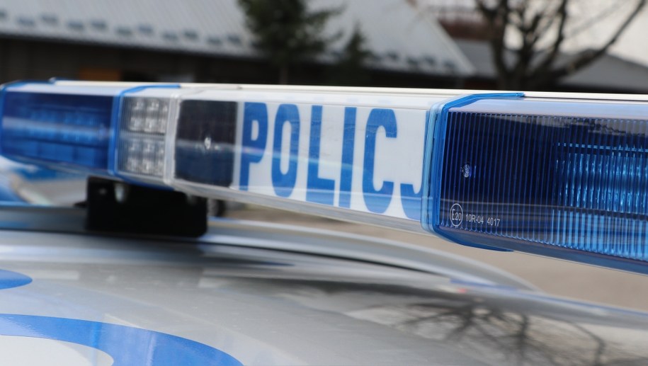 Policja sprawdzała, czy para przestrzega zasad izolacji. Znaleźli u nich narkotyki