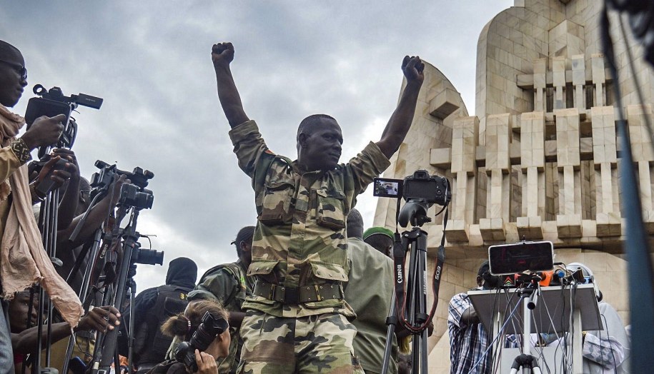 Pucz w Mali. Mediatorzy zaakceptują roczny rząd tymczasowy