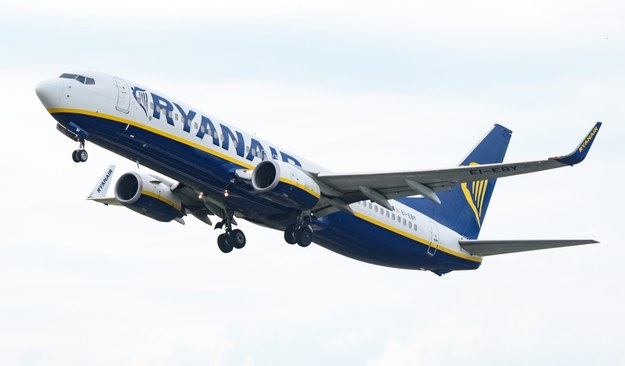 Podejrzany pakunek w samolocie. Maszyna linii Ryanair eskortowana przez myśliwce