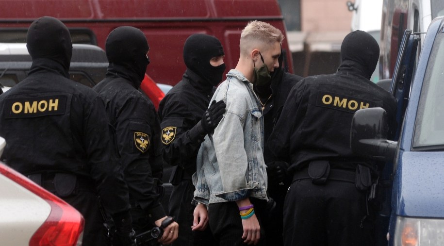 Komisarz ONZ: Kilkaset przypadków milicyjnych tortur na Białorusi, w tym gwałt