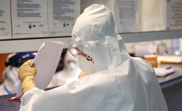 Nowe zakażenia koronawirusem w Polsce. 14 osób zmarło