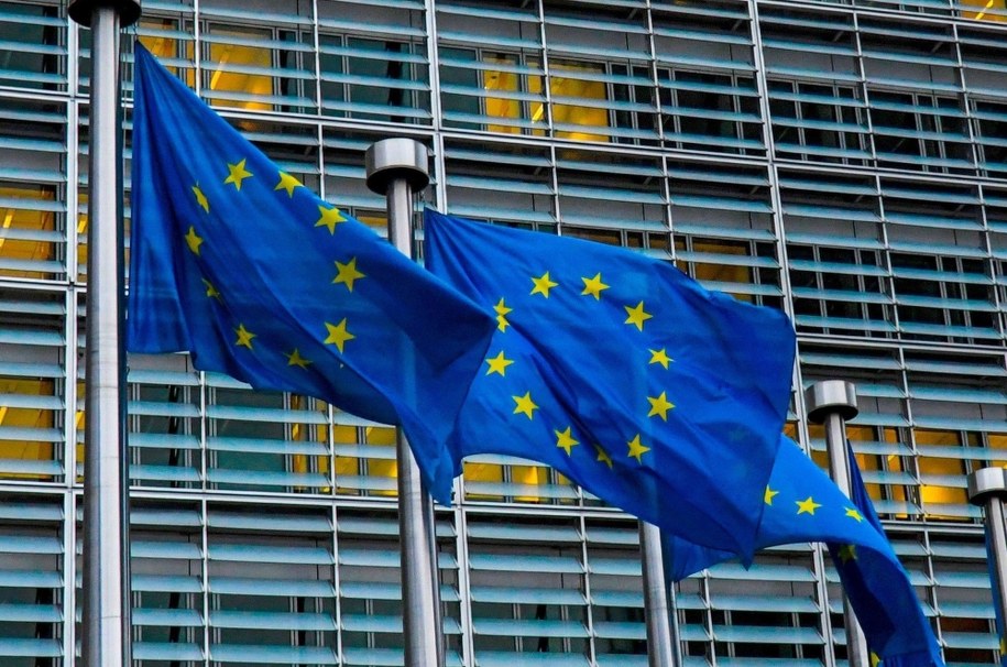 KE kończy prace nad pozwem przeciwko Polsce. Chodzi o specustawy