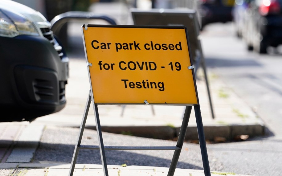 Wielka Brytania: Znacznie więcej zgonów na Covid-19 niż na zapalenie płuc i grypę